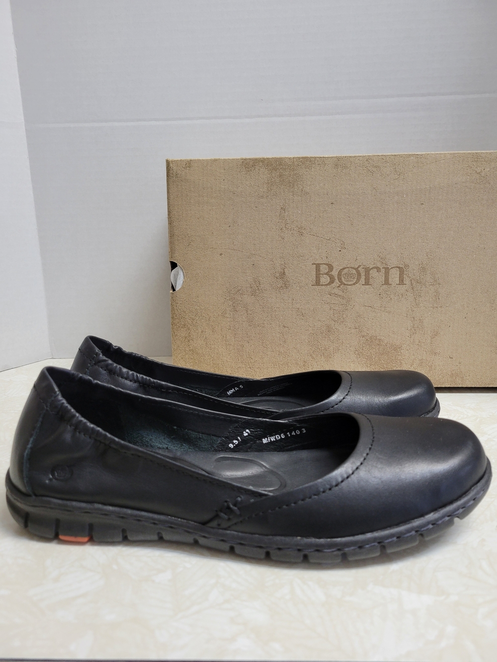 Born Women's Black Leather Casual Ballet Flats